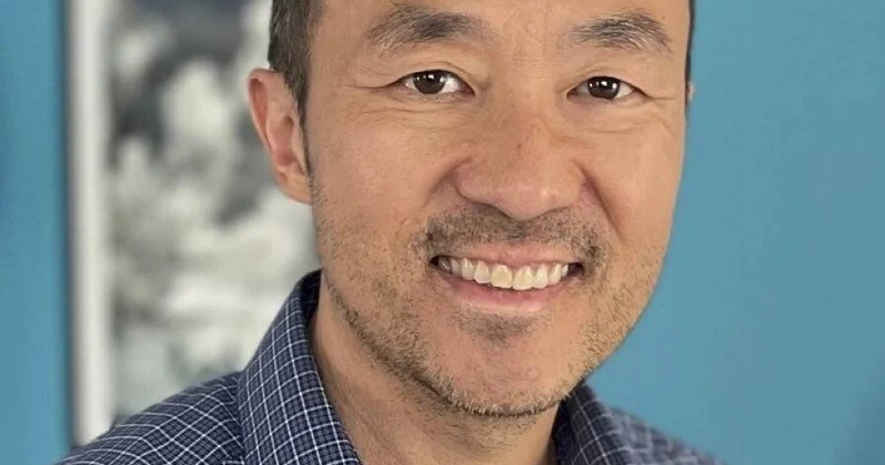 Professor leads effort to document Operation New Life legacy while expressing refugee gratitude
