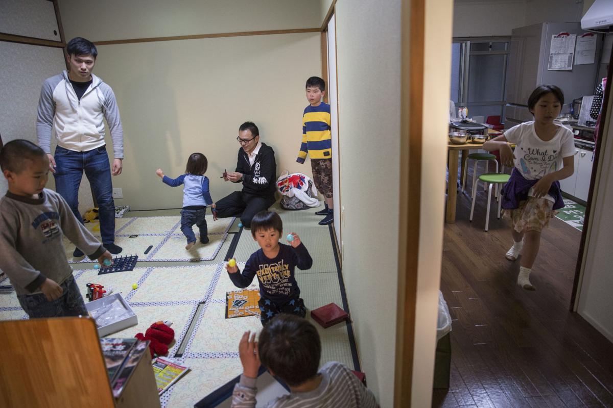 In Japan Single Mothers Struggle With Poverty And With Shame Philippines Asia Postguam Com