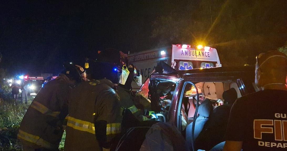Man in 20s 'pulseless' after car crashed into pole | Local News ...