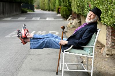 Van Dyke, 95, Desperate To Get Back On Stage | Lifestyle | Postguam.Com