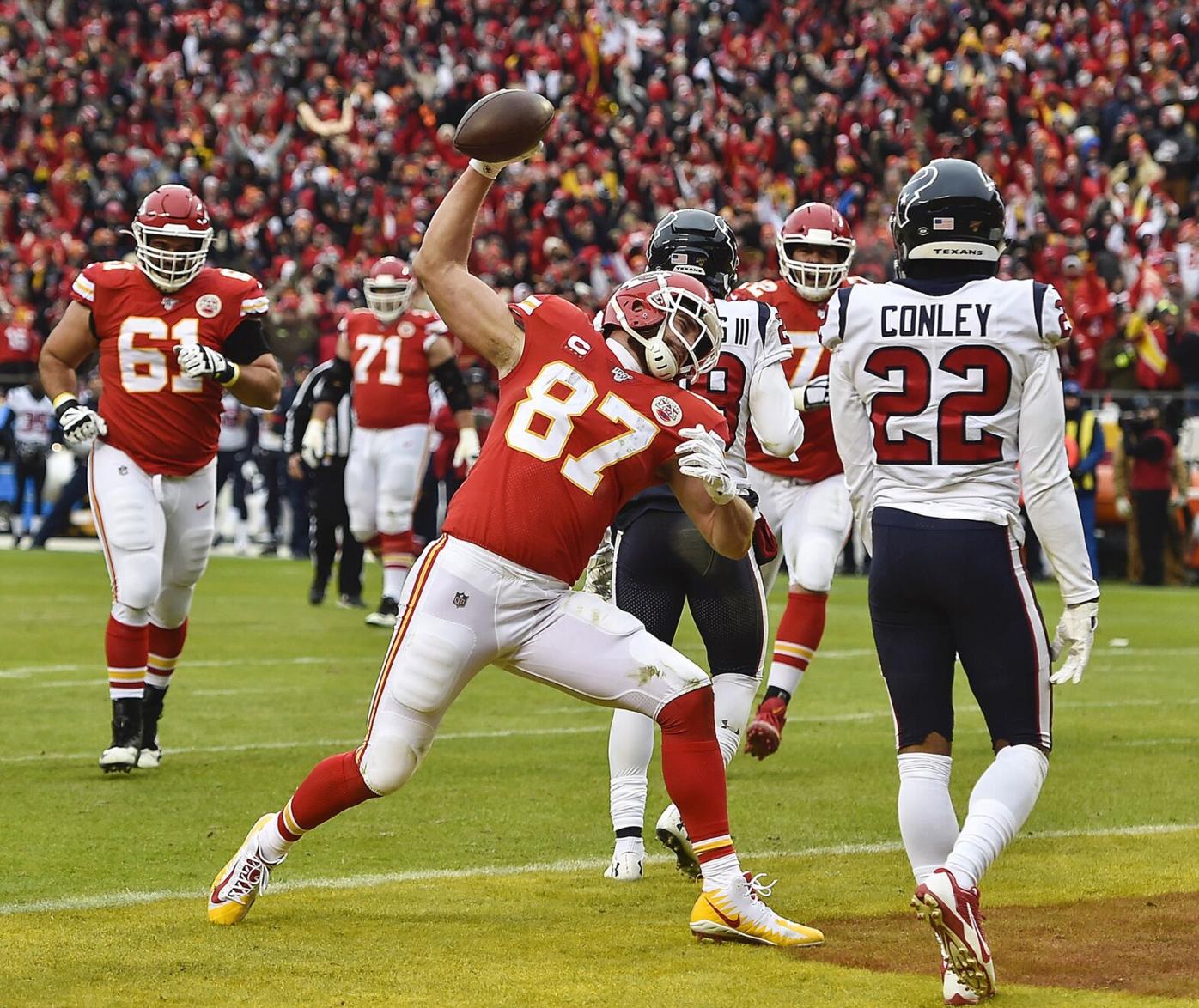 KANSAS CITY CHIEFS: Laurent Duvernay-Tardif: 'Time for me to transition  back into football