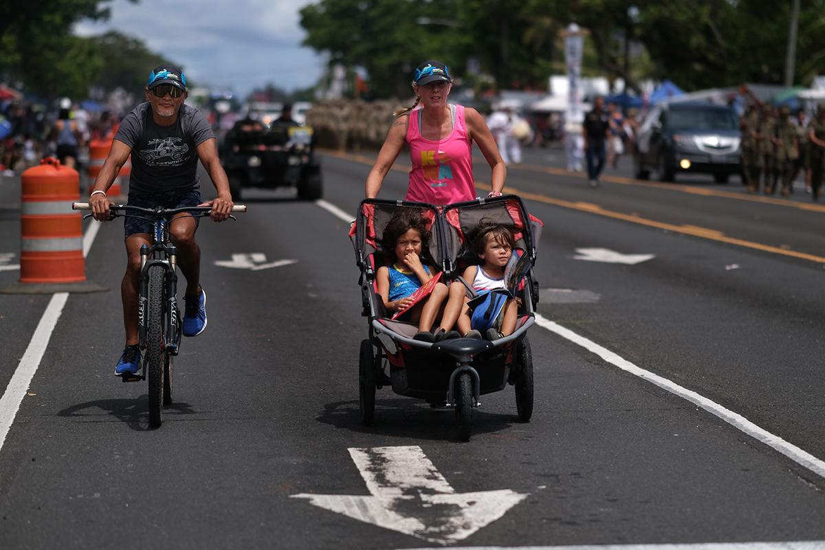 Parade celebrates peace, friendship