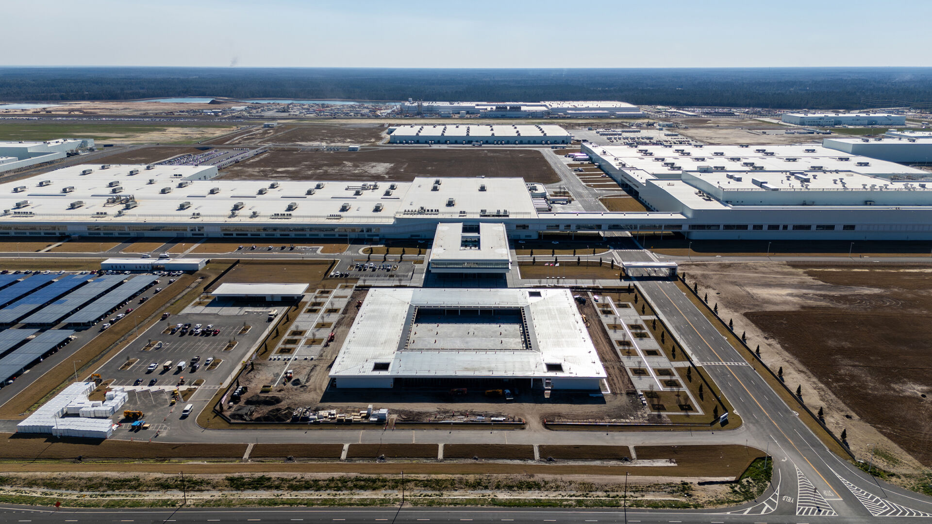 Unprecedented immigration raid at Hyundai EV site in Georgia leads to ...