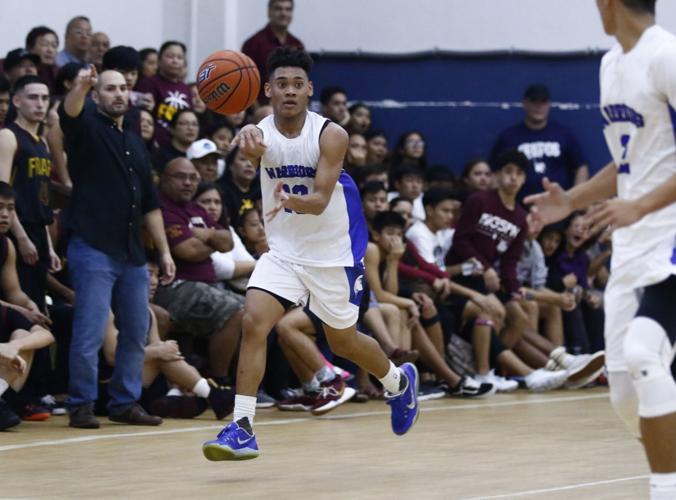Warriors win battle for top spot (4).jpg