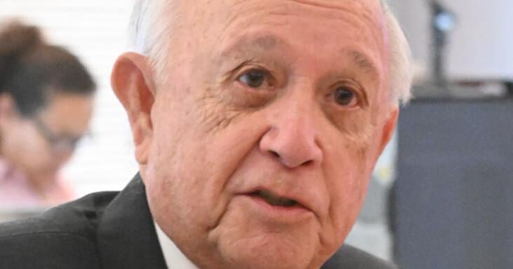 Gutierrez to receive Japan emperor award