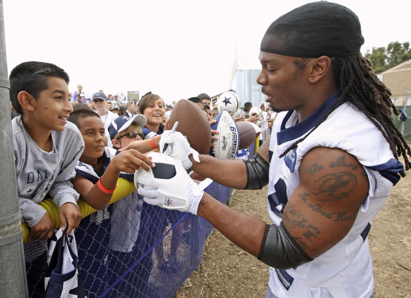 Marion Barber: Former NFL running back died of heatstroke, medical examiner  says