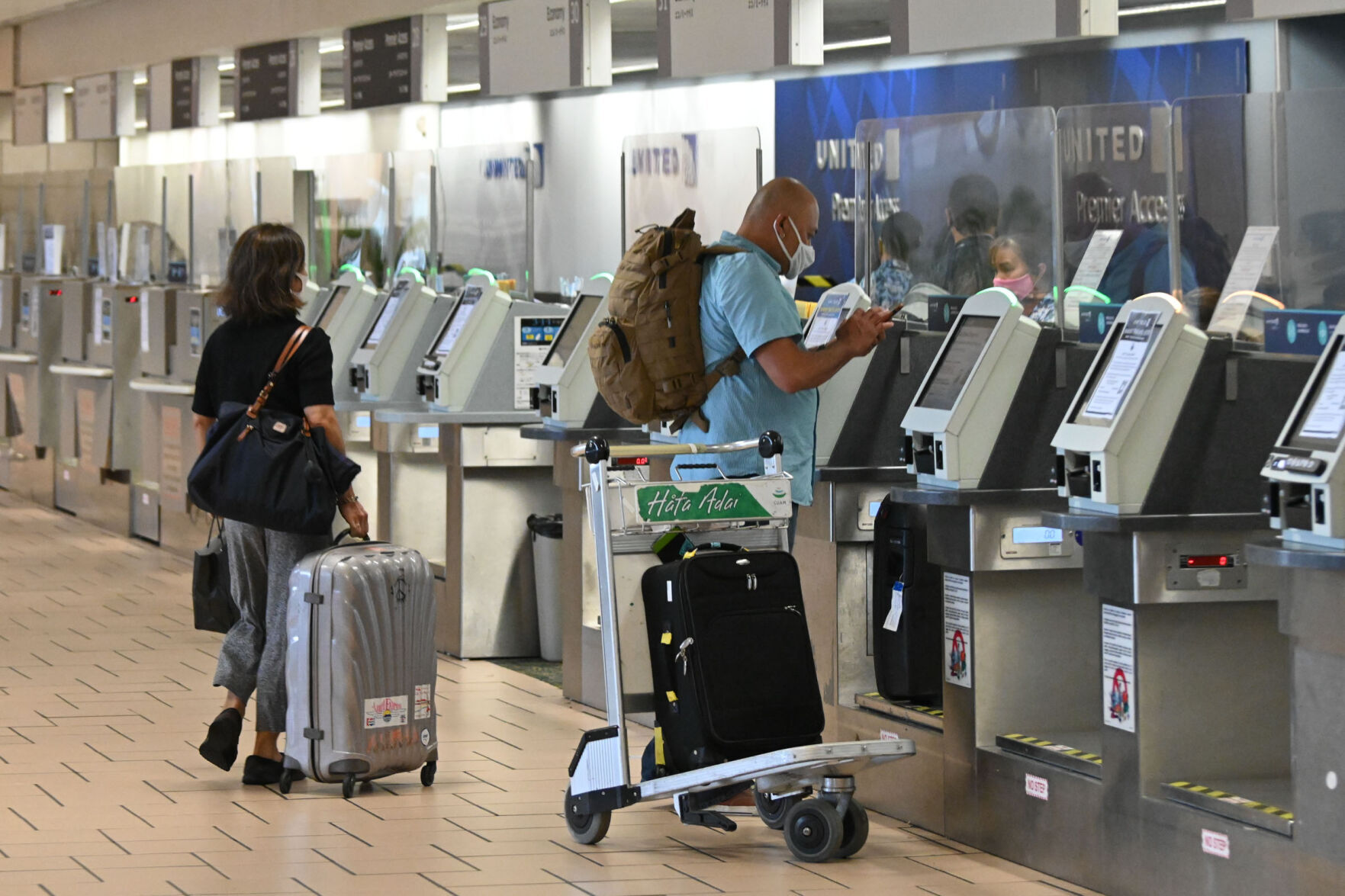 united early baggage check in