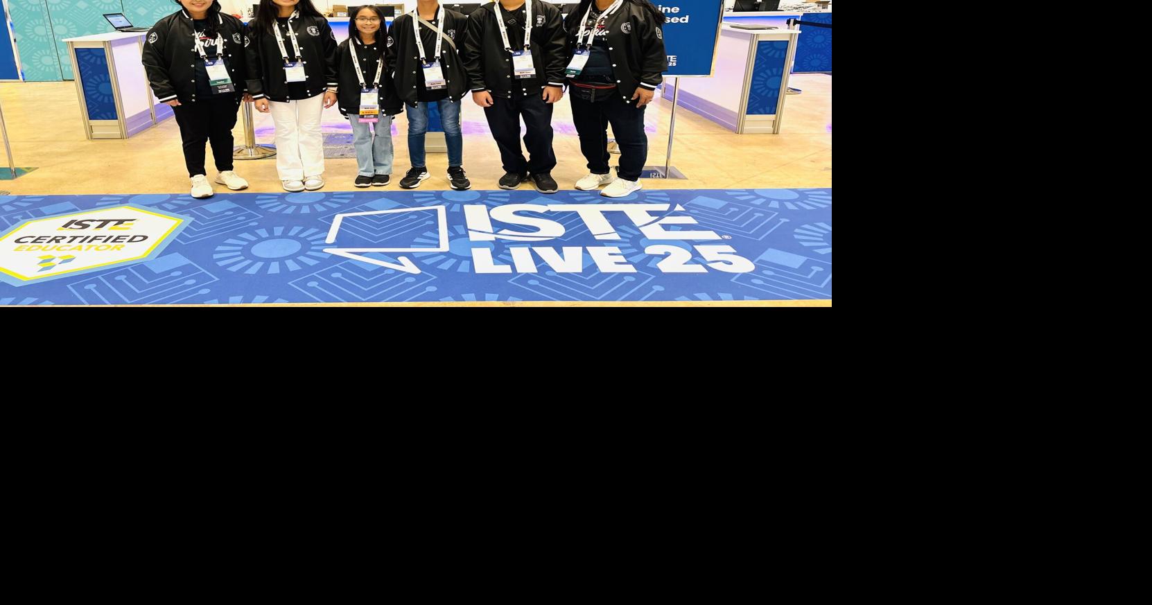 Estudiantes en conferencia de tecnología