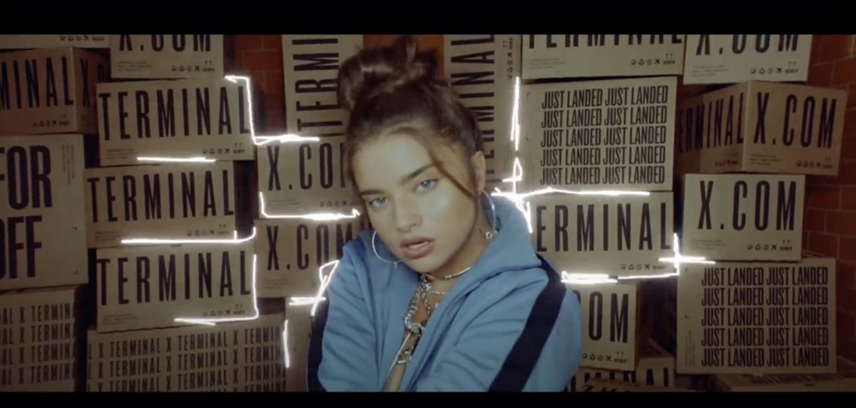 A Teen Pop Sensation Becomes A Soldier Israeli Army Learns To Cope Lifestyle Postguam Com Let's take a look at her family, love life, age, birthday, net worth. soldier israeli army learns to cope