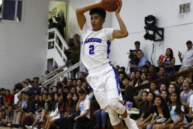 Warriors win battle for top spot (7).jpg