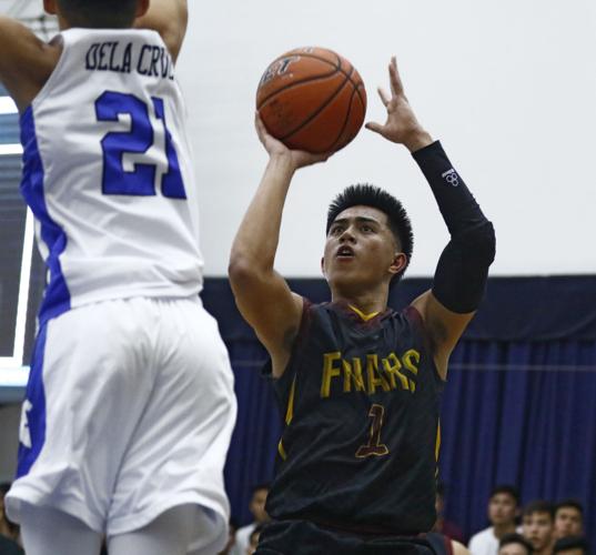 Warriors win battle for top spot.jpg