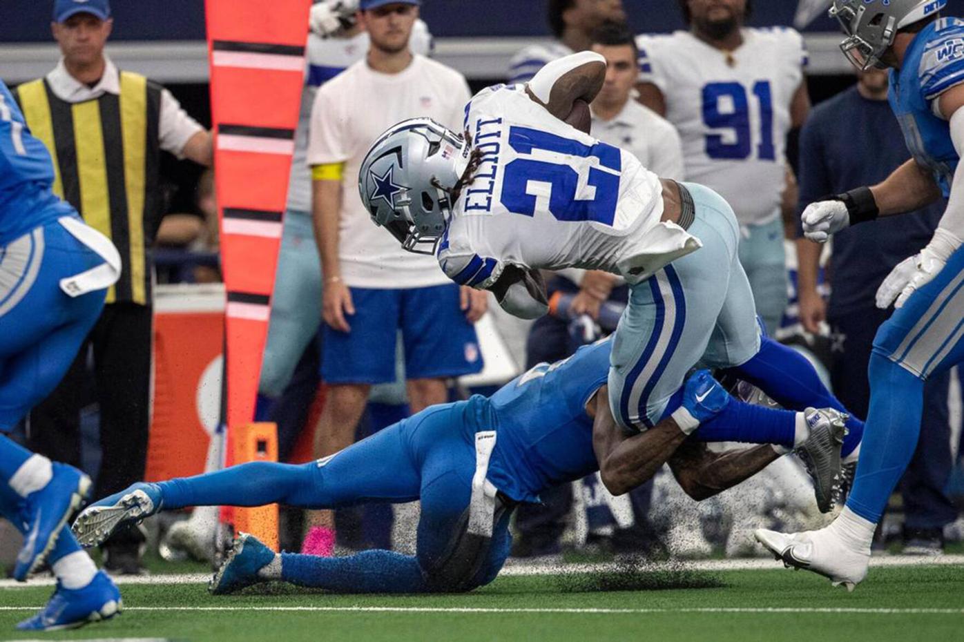 Confusion on whether a punt hits big board at Cowboys Stadium (it