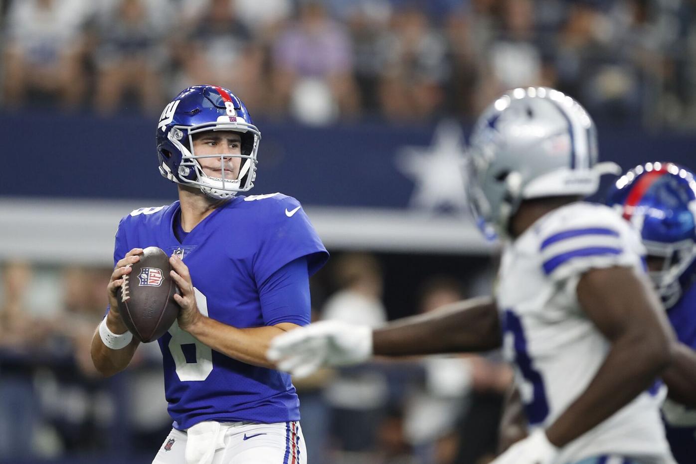 Giants QB Daniel Jones loved Panthers growing up in Charlotte