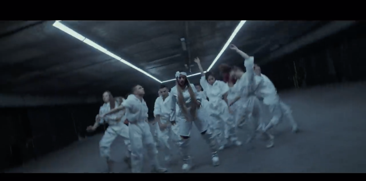 A Teen Pop Sensation Becomes A Soldier Israeli Army Learns To Cope Lifestyle Postguam Com In israel, women average at about 5'2″ which means anna is probably towering over most of the other girls her age. soldier israeli army learns to cope