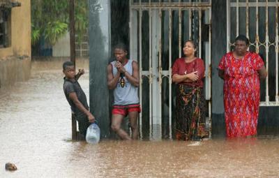 Floods Destroy Homes Trap Families In Cyclone Hit Mozambique World Postguam Com Floods cause billions in damages every year. floods destroy homes trap families in