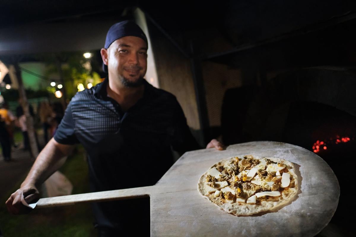 Food Trucks - Songge' Guam