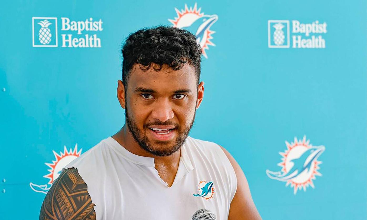 Miami Dolphins QB Tua Tagovailoa leads 2023 Pro Bowl fan voting