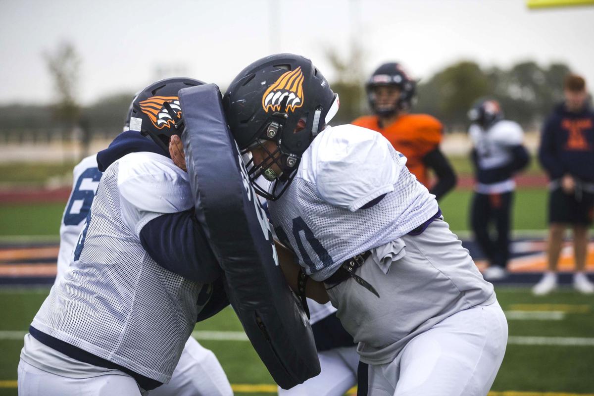 One Armed Football Player Just One Of The Guys National Sports