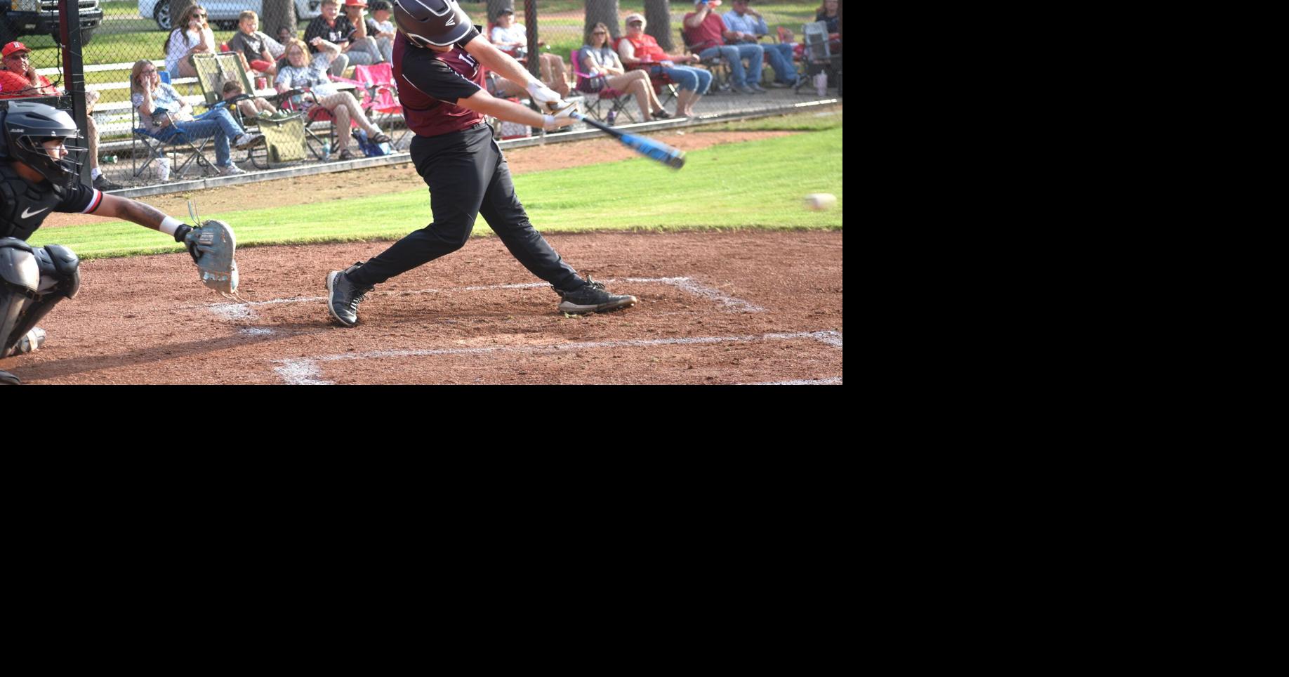 Pocola beats Howe; Panama wins at home;