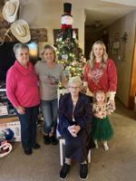 5 Generations Gather for the Holidays