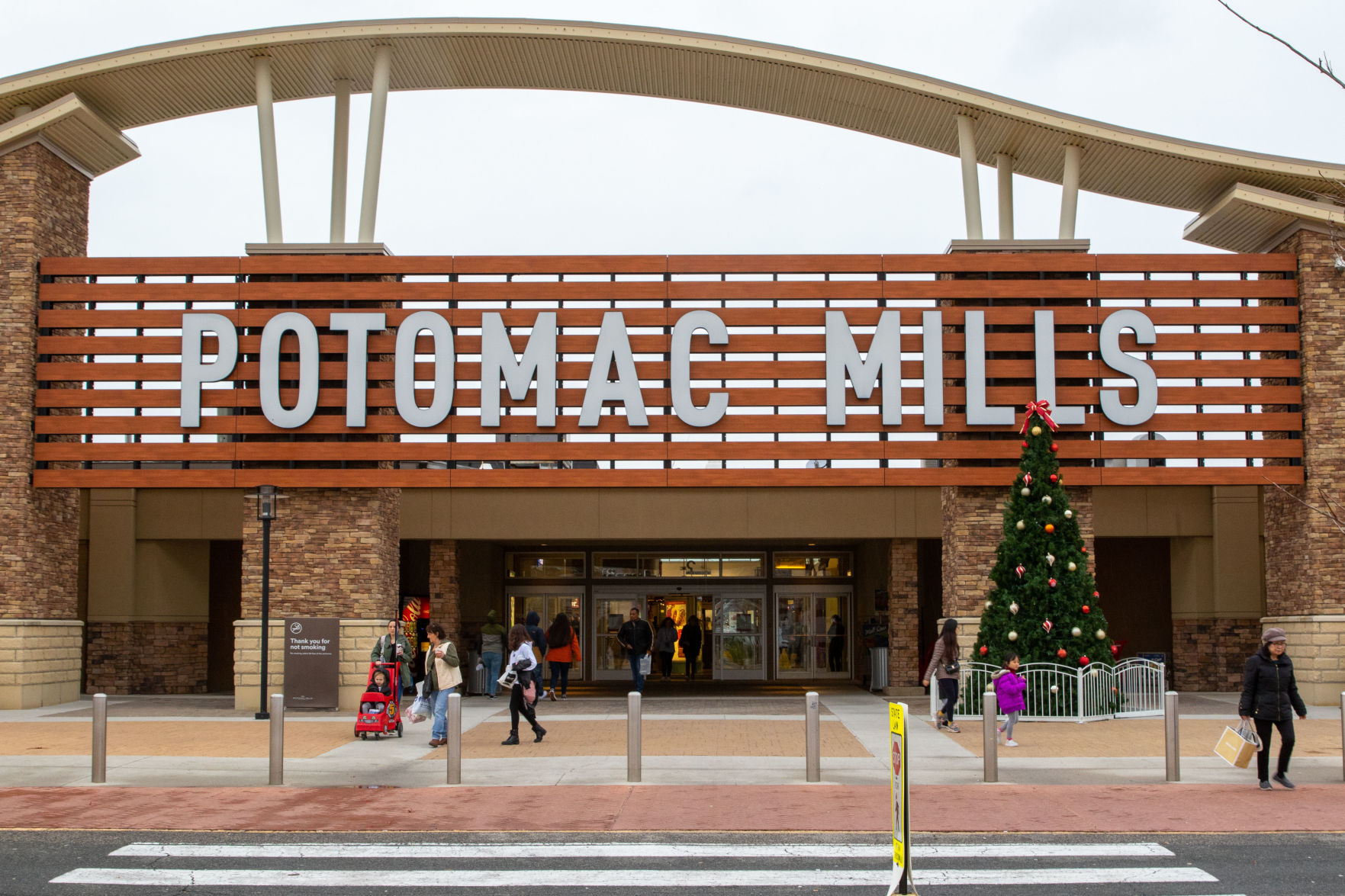 Potomac mills hotsell nike outlet