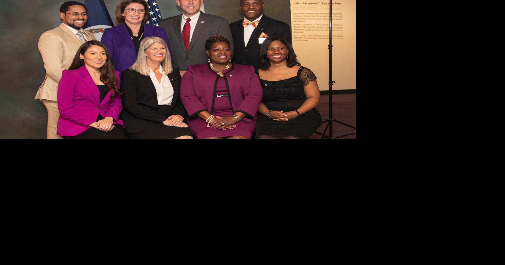 Newly elected county officials sworn in | News | princewilliamtimes.com