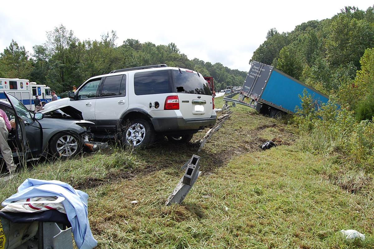 Southbound I95 closed in Stafford County due to chainreaction crash