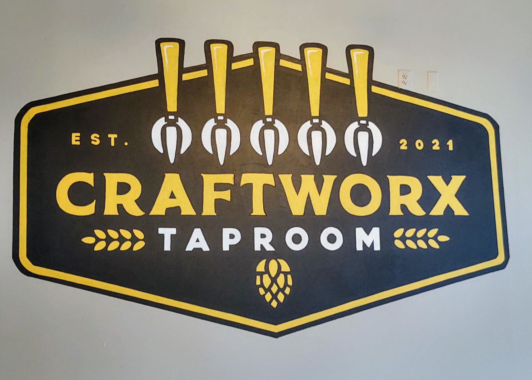 CraftWorx Taproom invites patrons to pour their own Business