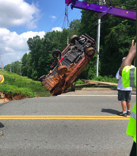 Updated Minivan Pulled From Dale City Sinkhole But Fixing