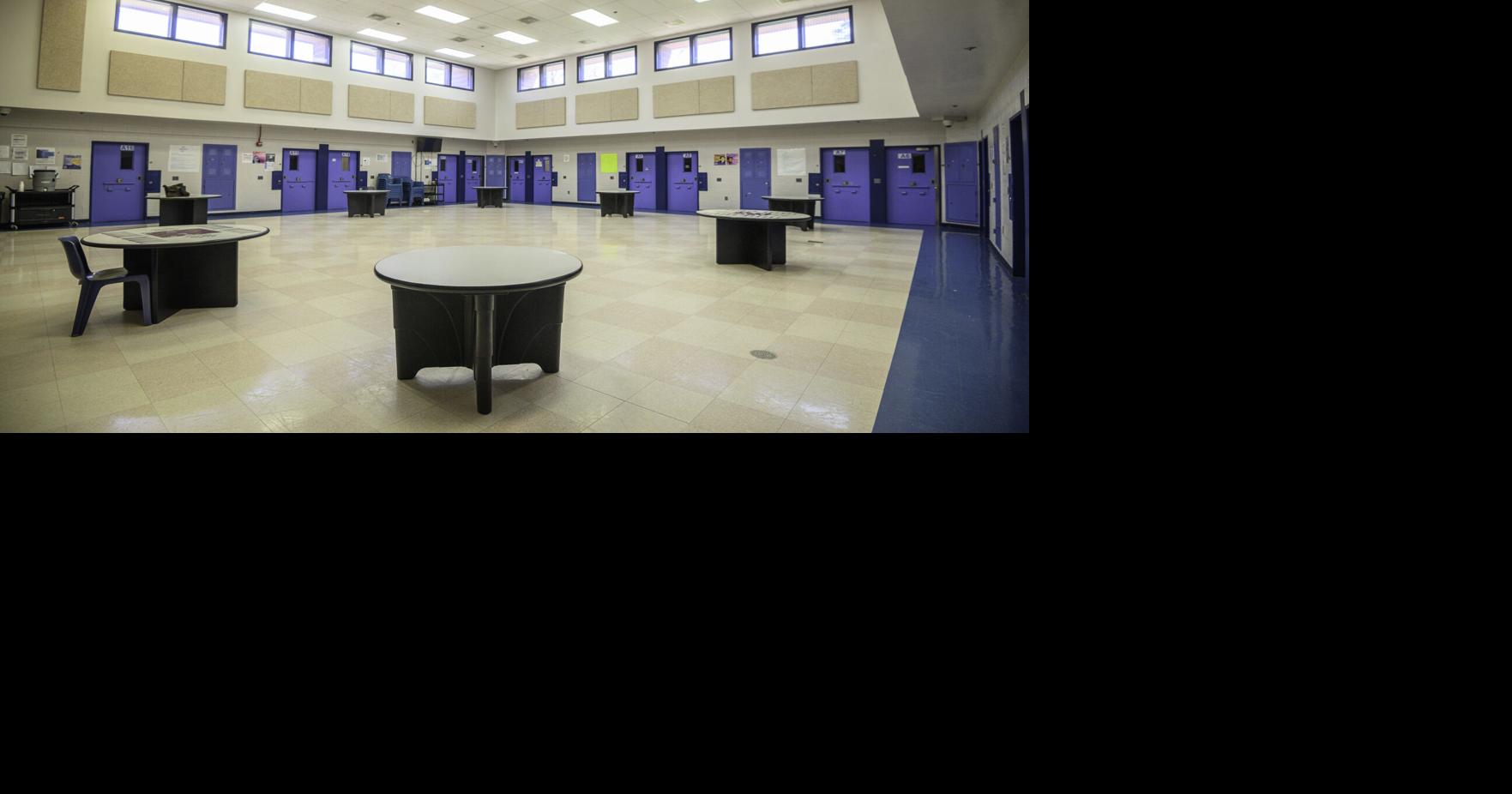 Photo_News_PWC Juvenile Detention Center_common area_Z81_9158.jpg