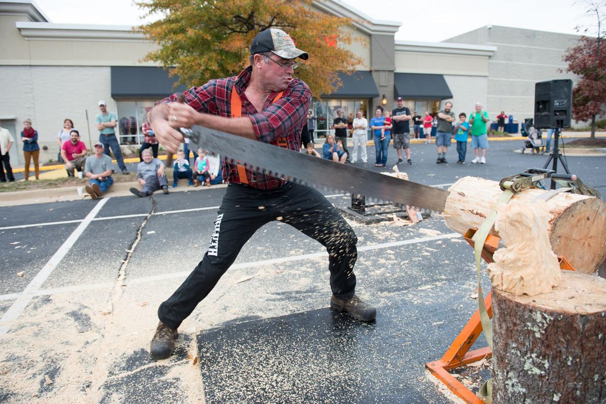 Flannel Friendly Duluth Trading Company Opens In Manassas News Princewilliamtimes Com