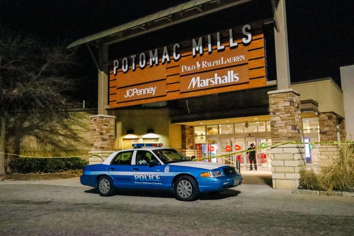 UPDATED: 14-year-old arrested in connection with weekend bomb threat at  Potomac Mills | News 