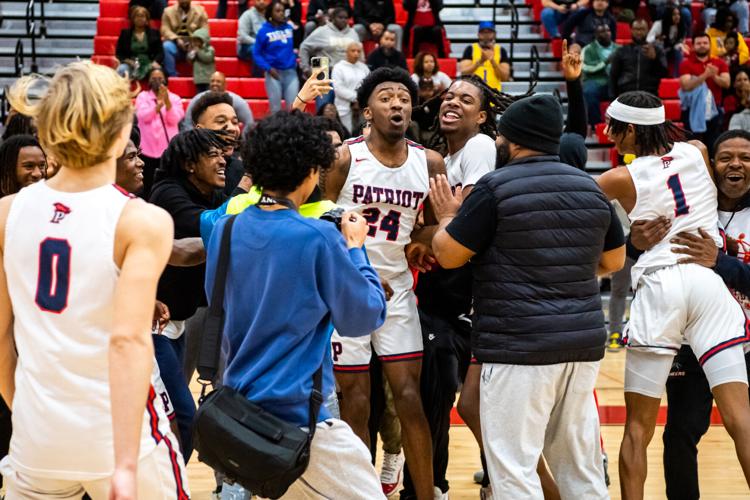 Photo_Sports_Oscar Smith vs Patriot Boys Basketball_S52_5028.jpg