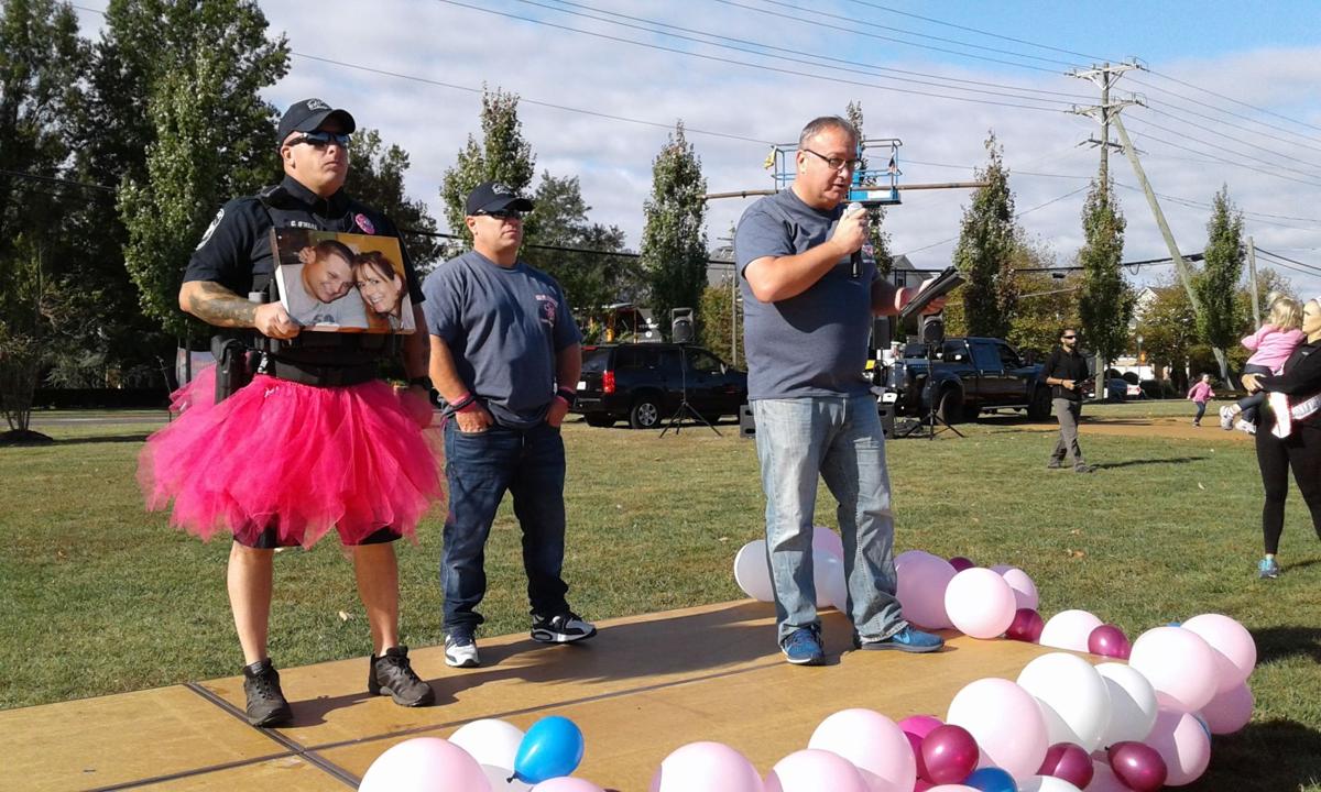 Haymarket Walk Raises 5k For Mobile Mammography Unit News Princewilliamtimes Com
