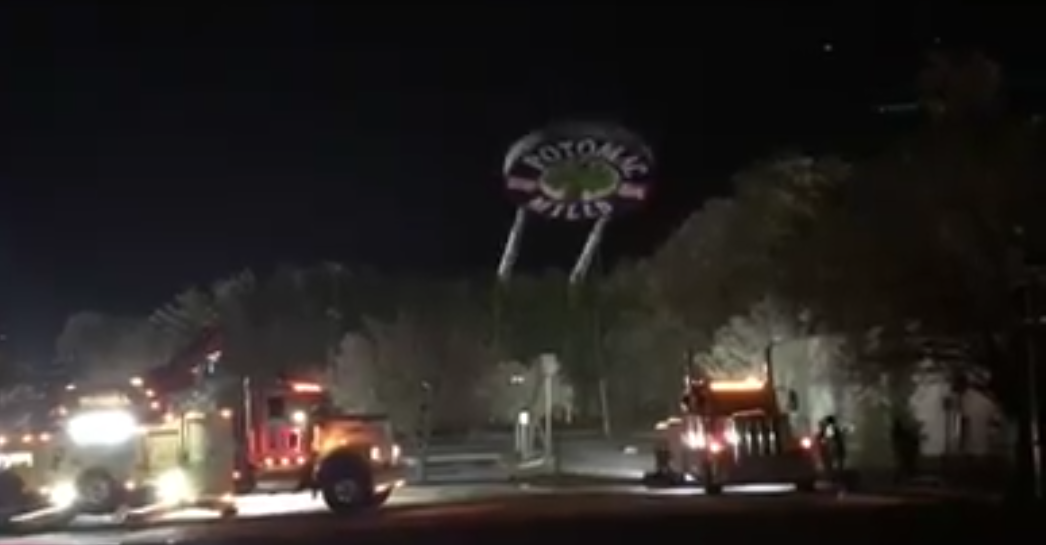 Powerful winds cause large Potomac Mills sign to lean
