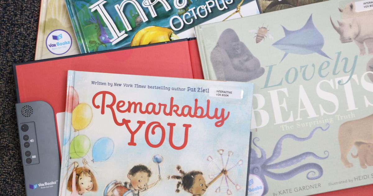 Página de la biblioteca: Los estilos de vida de los libros que hablan ayudan a los niños a aprender a leer en inglés y español