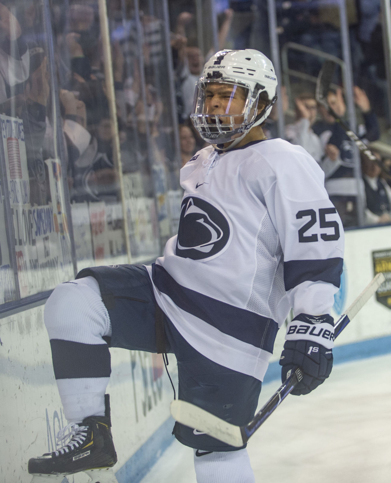 Former Penn State men's hockey forward Nikita Pavlychev re-signs