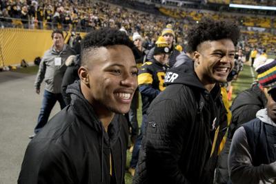 SEE IT: Saquon Barkley, Marcus Allen take in Steelers game on Sunday Night  Football following dominant Penn State win, Penn State Football News