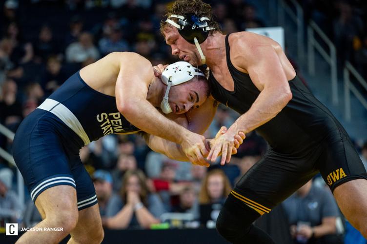 Penn State wrestling clinches 1st Big Ten team title since 2019 behind 4 individual champions