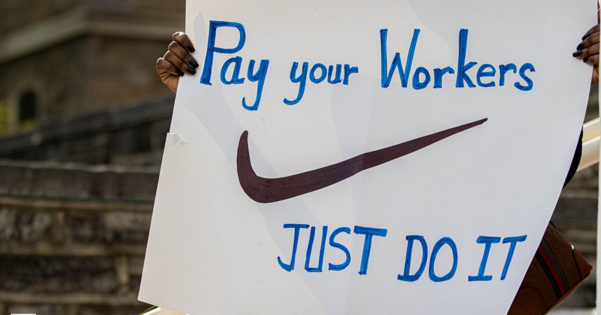 Workers Rights Protest, Old Main sign | | psucollegian.com
