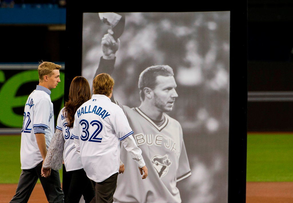 Blue Jays pick Roy Halladay's son Braden in MLB draft