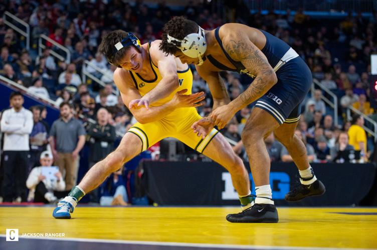 Penn State wrestling clinches 1st Big Ten team title since 2019 behind