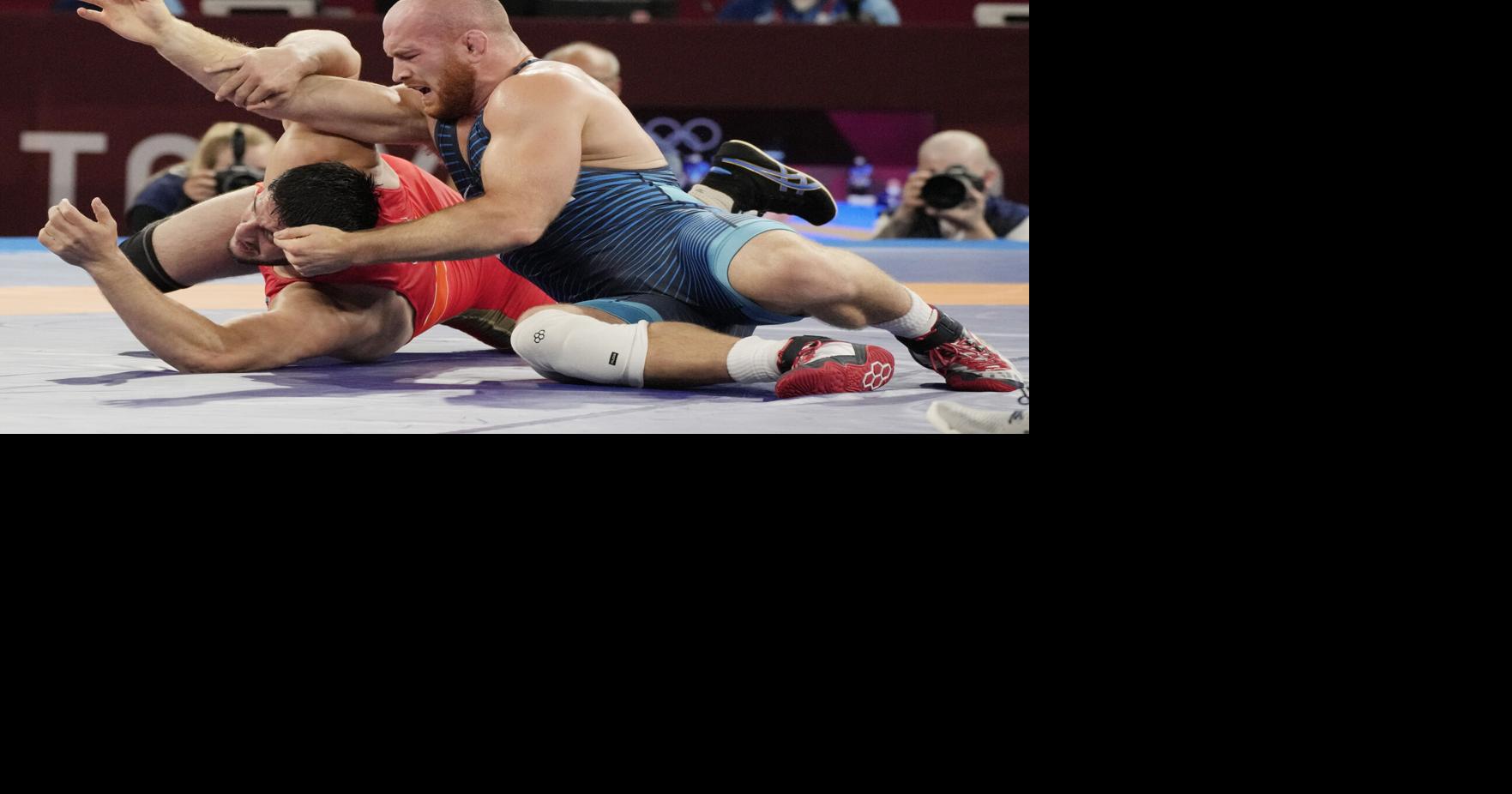 Kyle Snyder and Thomas Gilman earn medals at 2022 World Wrestling