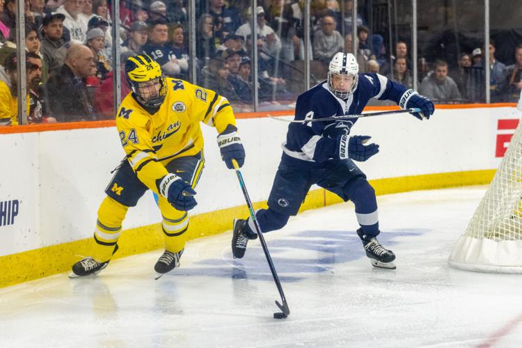 Despite the loss, upperclassmen provide the foundation for men’s hockey