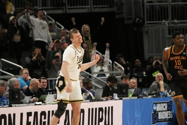 It takes a village | Men's Basketball | purdueexponent.org
