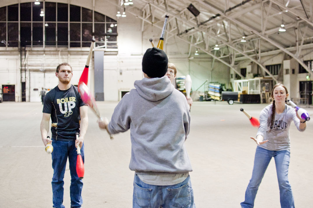 2/4/15 Juggling Club | Features | Purdueexponent.org