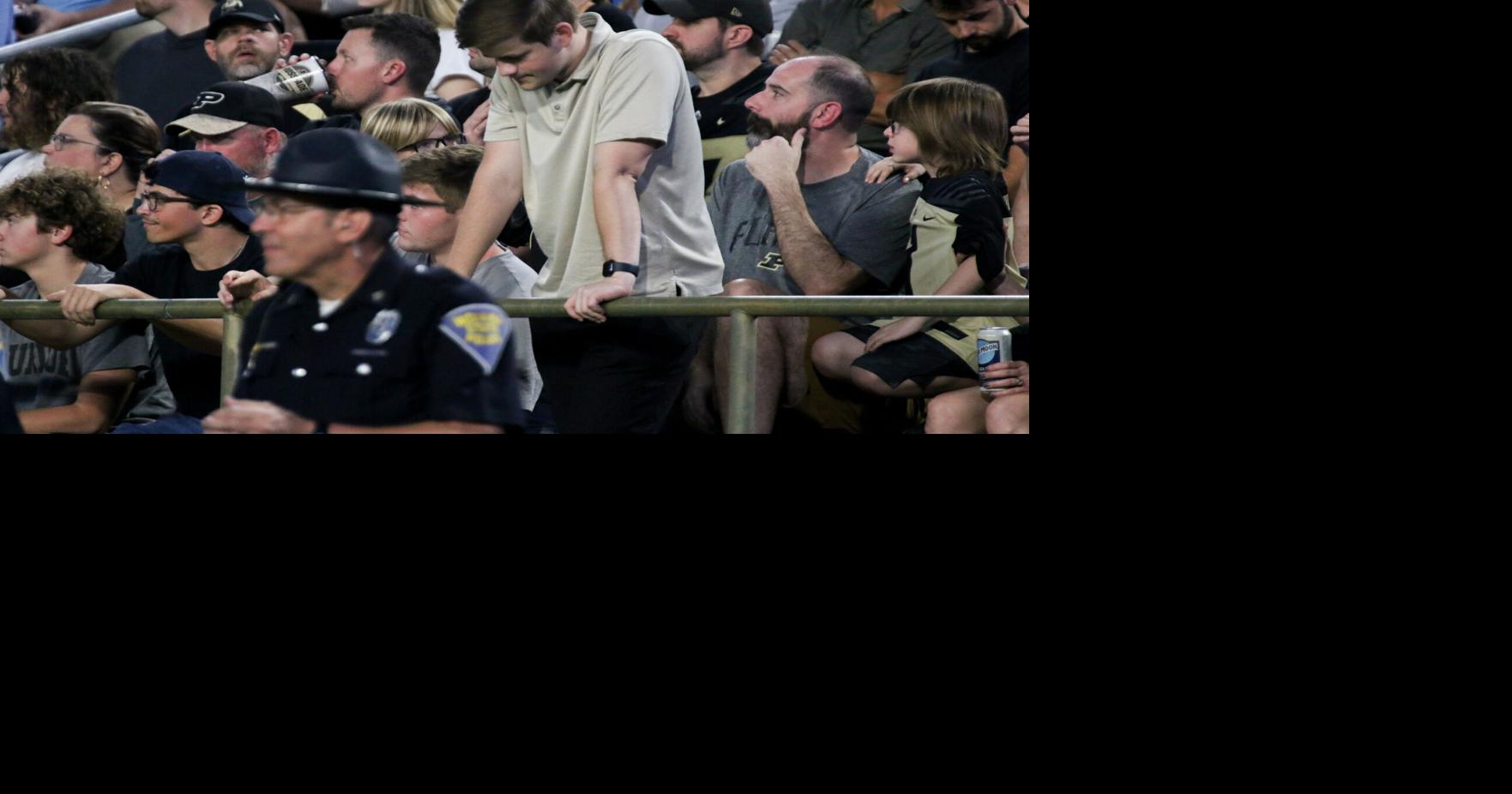 9/22/23 Wisconsin 38, Purdue 17, sad fan Campus