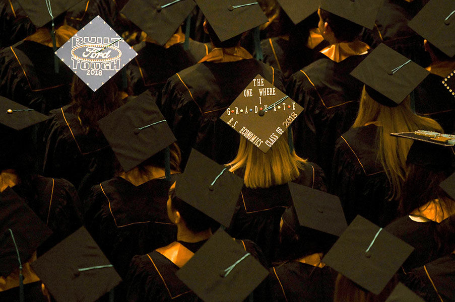 5/1112/18 Spring Graduation Campus