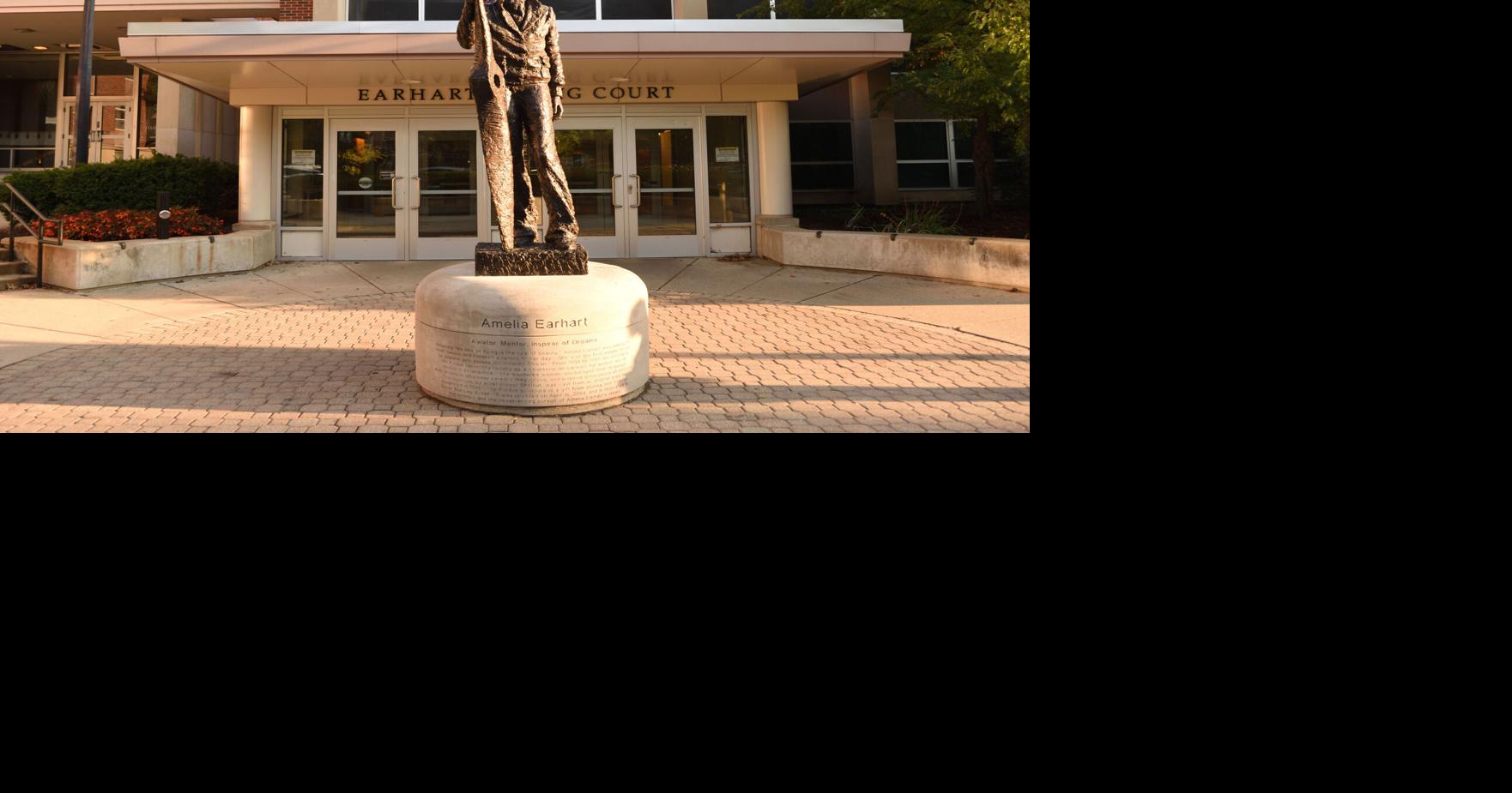 Expedition to find Earhart’s missing plane postponed