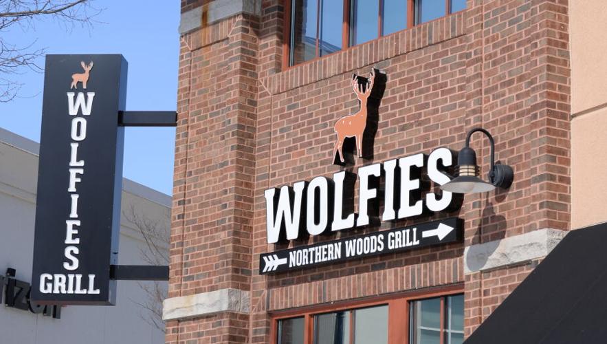 2/20/21 Wolfies Grill Outside